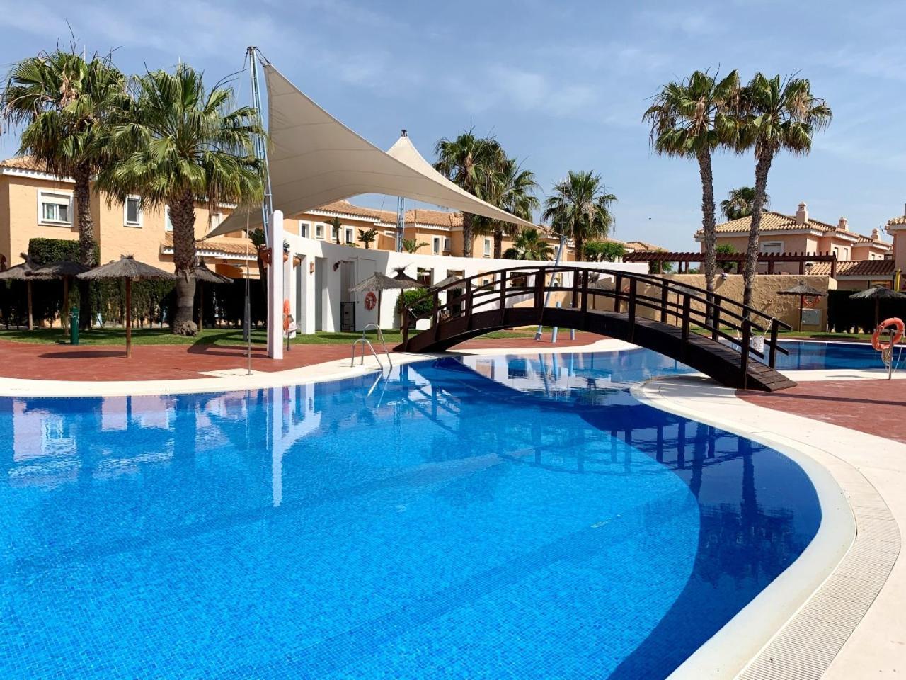 ベラBahari Marinas - Tu Duplex Con Jardin Privado!アパートメント エクステリア 写真